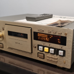 TEAC V-8030S